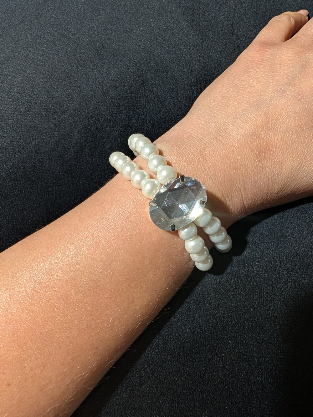 Faux Pearl and Crystal Stretch Bracelet - White